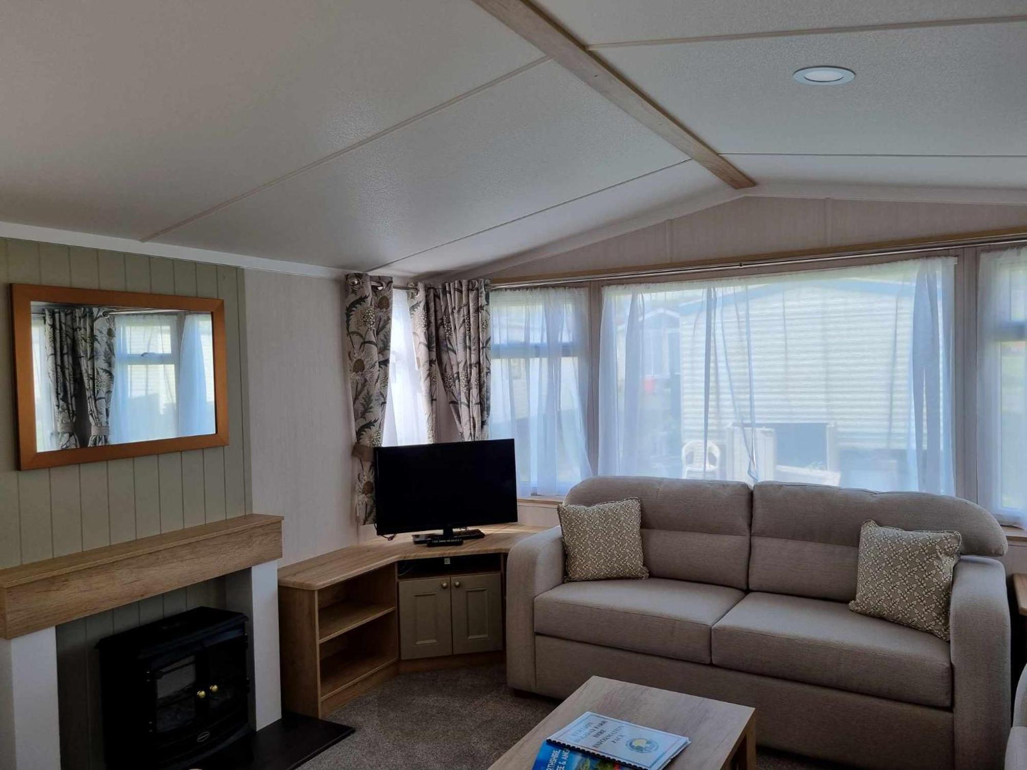 Red Lion Holiday Park 아브로스 외부 사진
