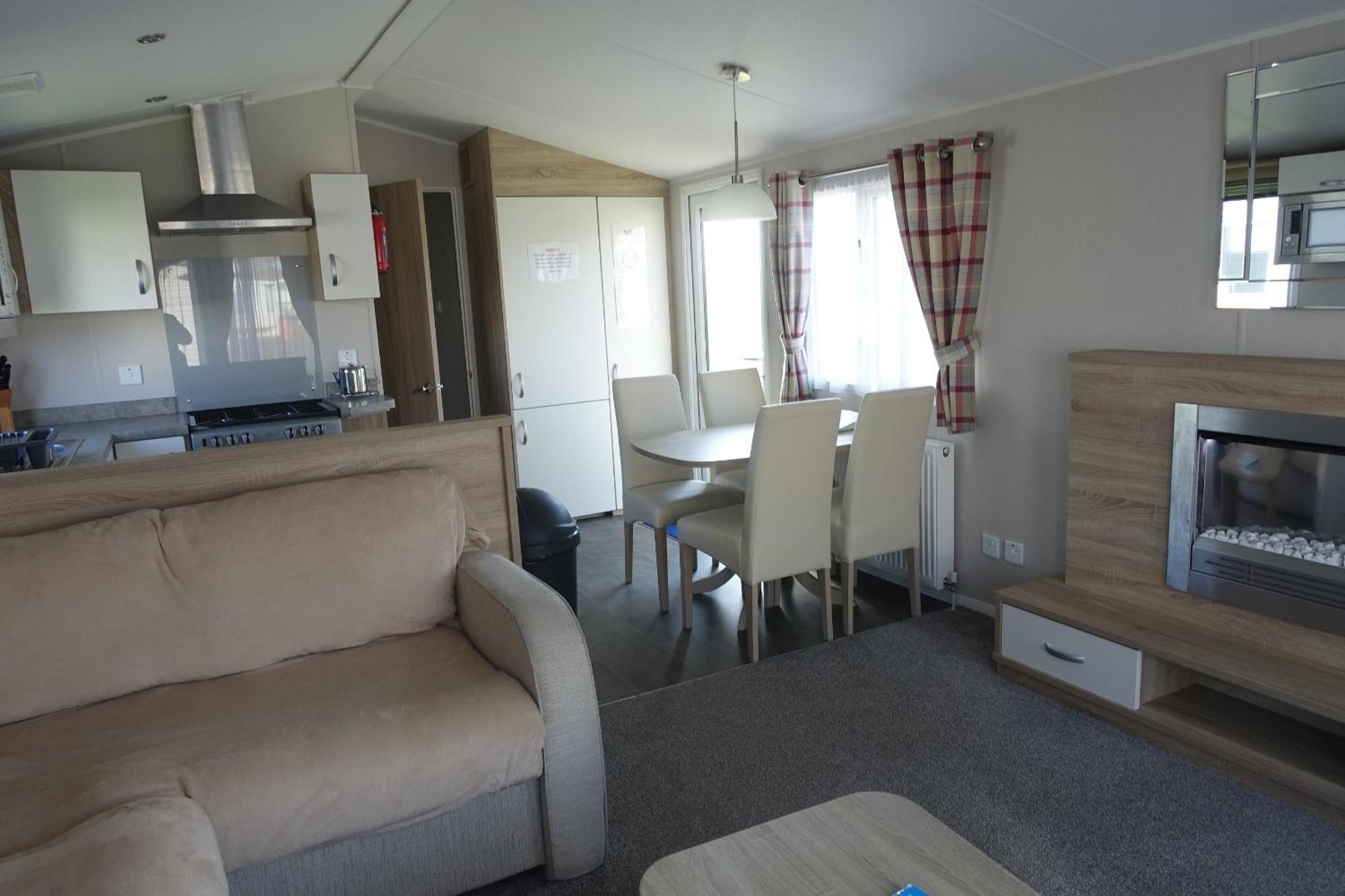 Red Lion Holiday Park 아브로스 외부 사진